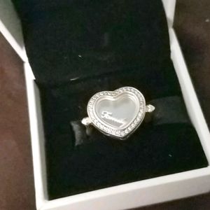 Pandora Lockets Sparkling Heart Ring Size 6
